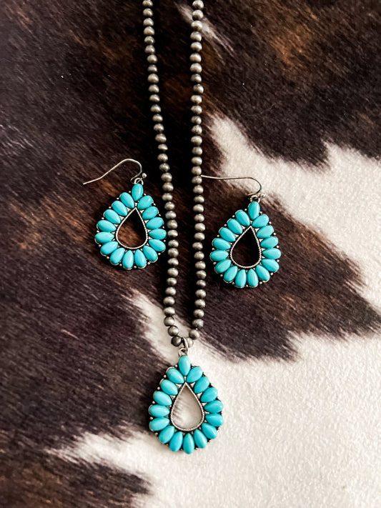 Pendant Beaded Necklace & Earring Set