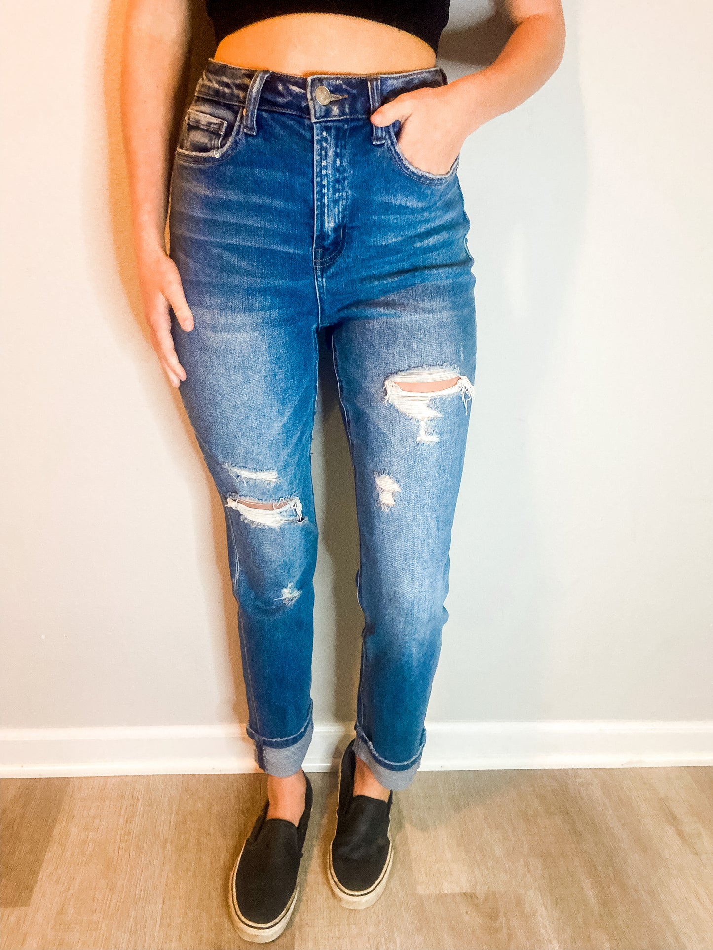 Jules Distressed Cuffed Mom Jean